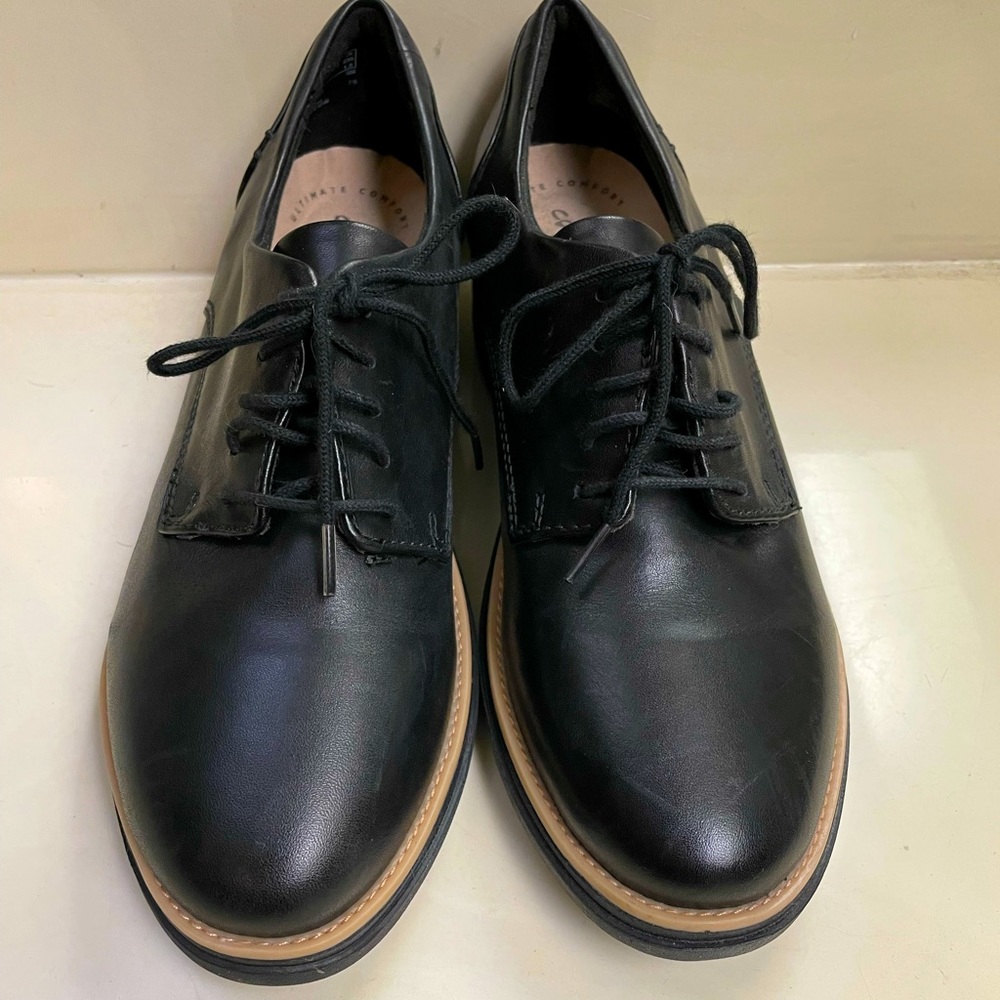 Platform black classic shoes